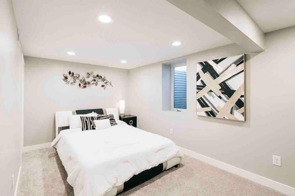 Beautiful Luxury Home Freshly Renovated With Big Yard, Seating & Grill Pad Cottage Grove Dış mekan fotoğraf